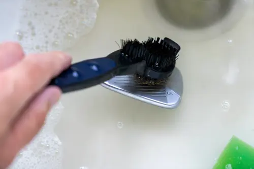 how to get a rust off a golf club